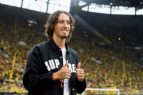 سيلفا يرد على الشائعات: لم أخف جراحتي عن دورتموند